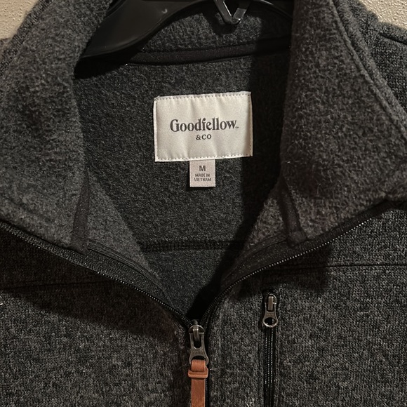 Goodfellow & co. Men’s fleece vest size medium. - Picture 3 of 3